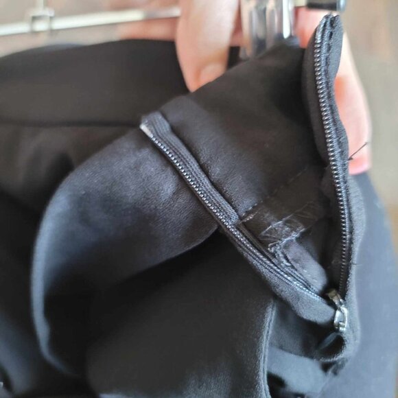 2 Xtremz Dress pants with ruffle pant cuffs and metal ring belt - Picture 7 of 11